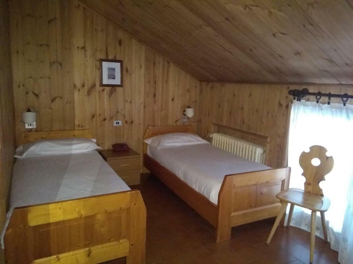 Hotel Derby بورمْيو المظهر الخارجي الصورة